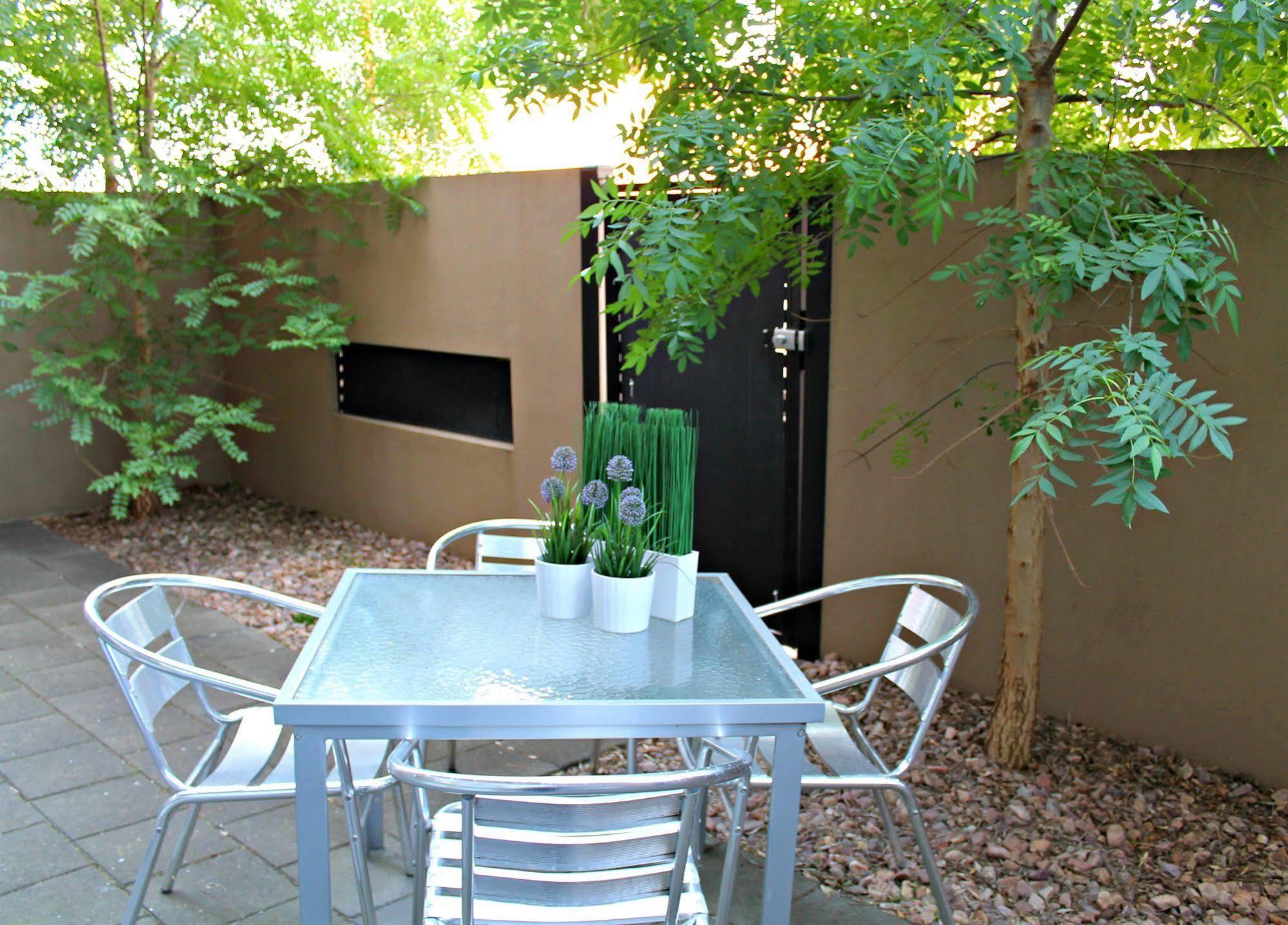 Adelaide Dress Circle Apartments - Ward Street Екстериор снимка